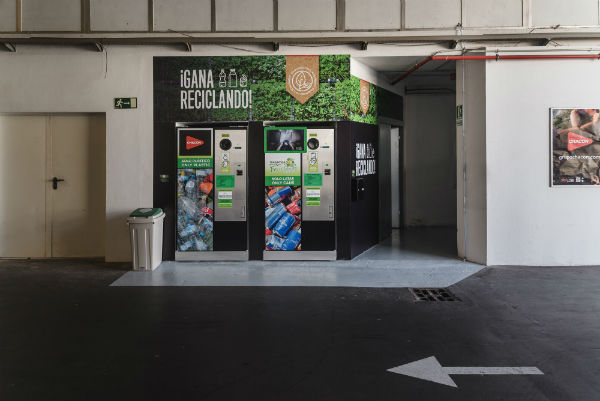 Lanzarote estrena su primer sistema de pago por reciclaje 2