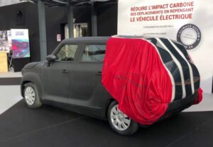 La funda solar que recarga coche es de una compañía francesa