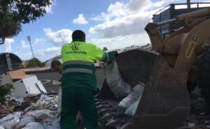 Telde recoge 21.000 kilos de escombros vertidos ilegalmente en La Herradura